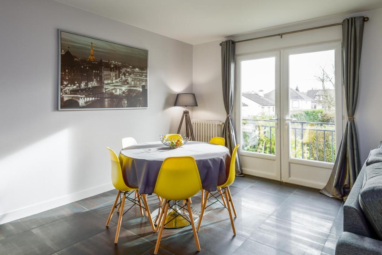 2 Bed House Near Disneyland Paris Montry Экстерьер фото