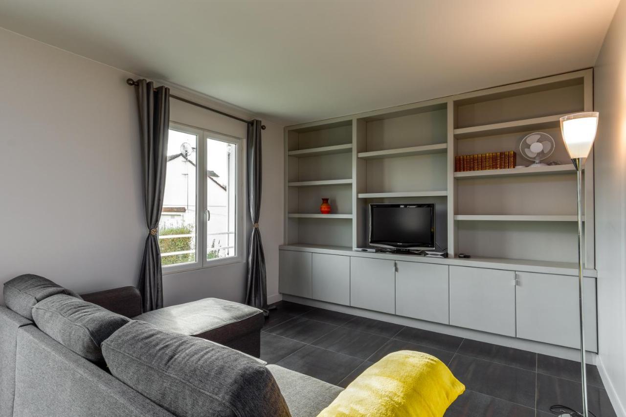 2 Bed House Near Disneyland Paris Montry Экстерьер фото